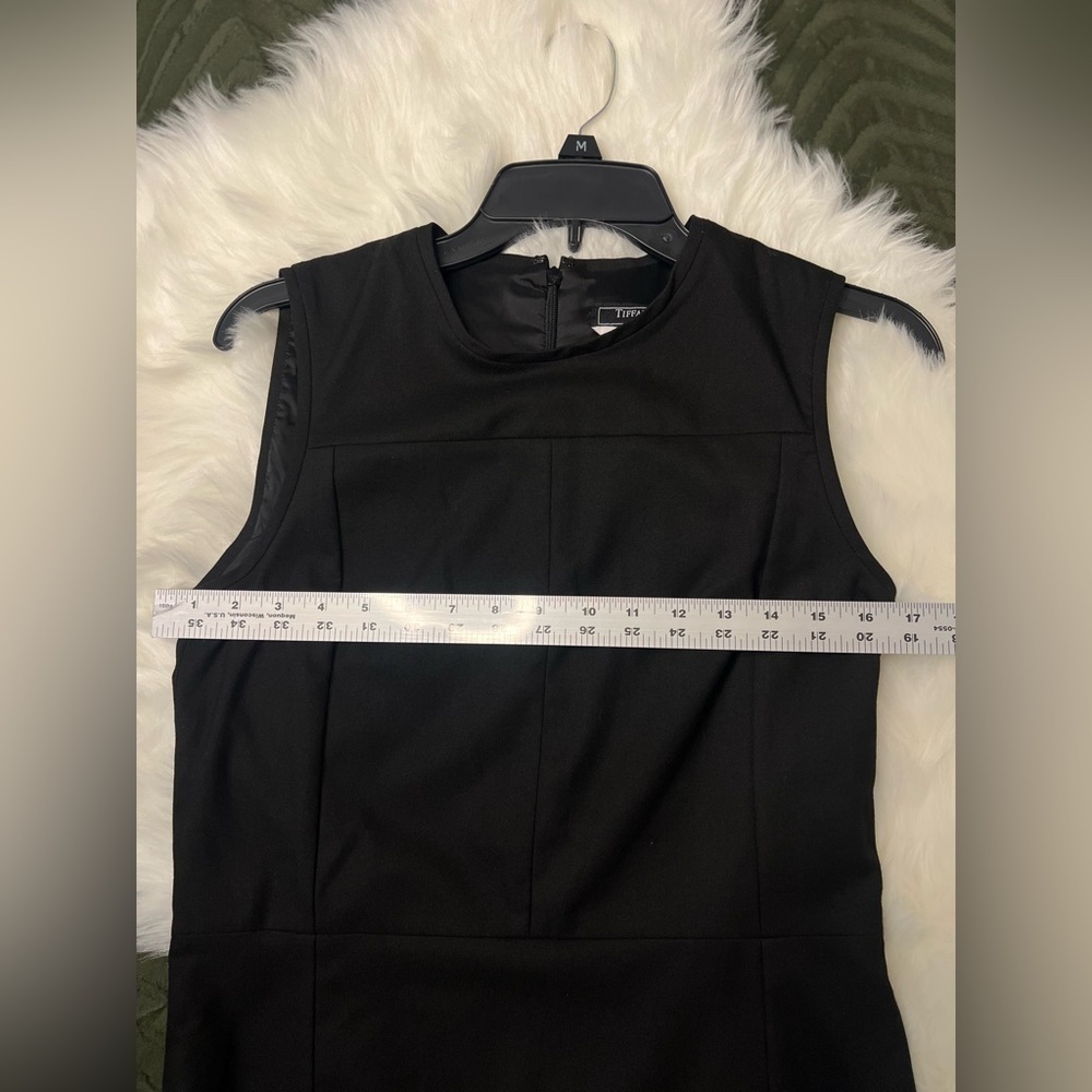 Tiffany & Co wardrobe crew neck knee length Sheath dress size US 6 LBD - Picture 5 of 8